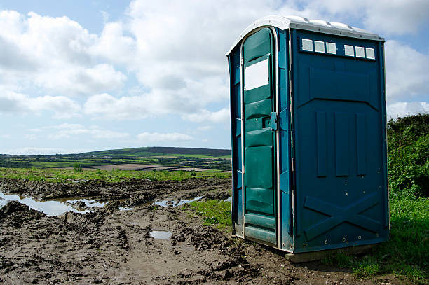 Best Deluxe Portable Toilet Rental  in Lillington, NC